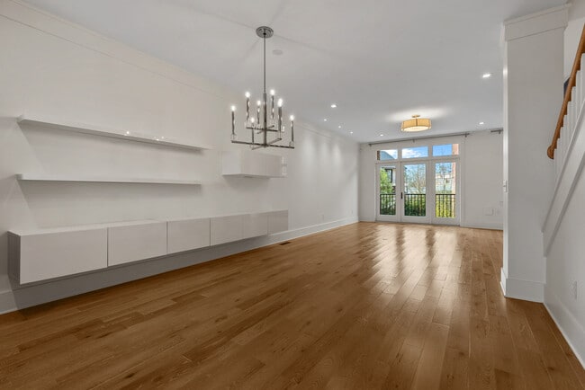 Building Photo - M West