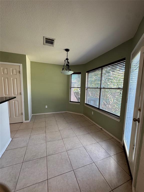Building Photo - 8312 Dulac Dr