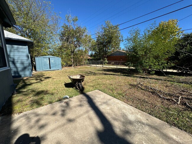 Building Photo - 5-Bedroom Home for Rent in Temple - *Save $255/Month!*