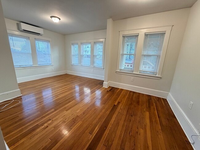 Building Photo - 249 Hyde Park Ave