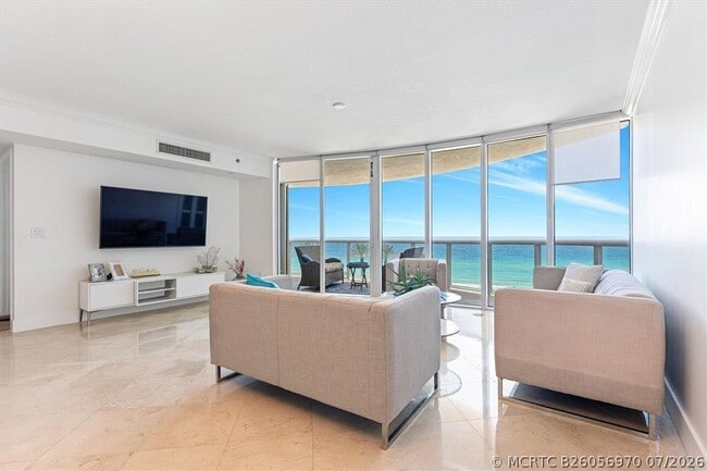 Building Photo - 17201 Collins Ave