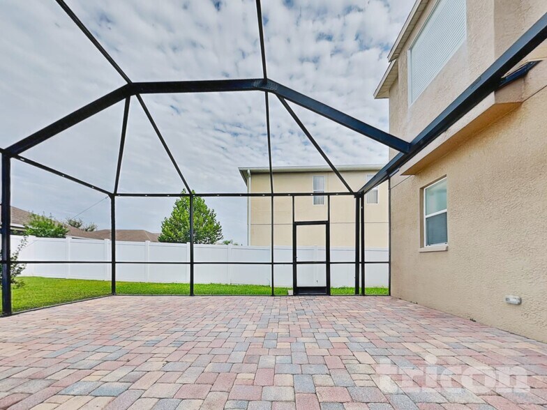 Building Photo - 7627 Atwood Dr