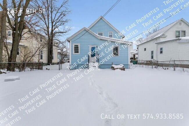 Building Photo - 115 E 9th St