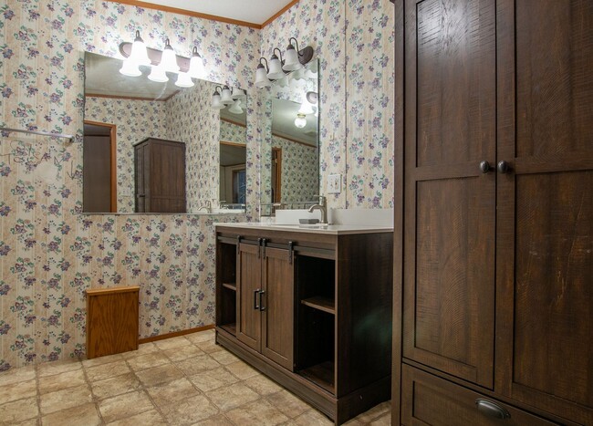 Building Photo - Hocking Hills Home For Rent