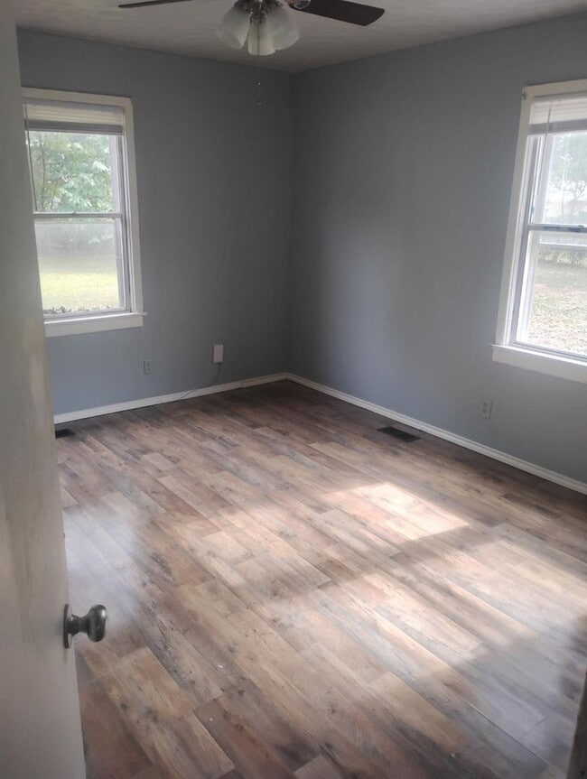 Building Photo - Welcome home!