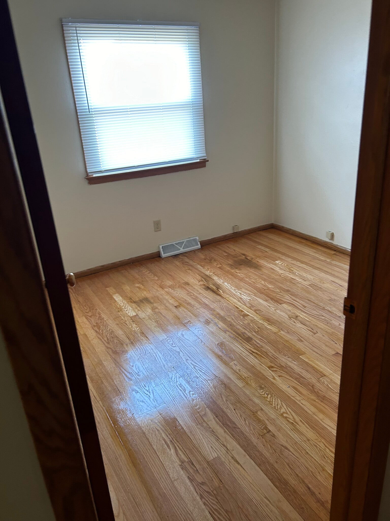 Building Photo - 5859 N 117th St