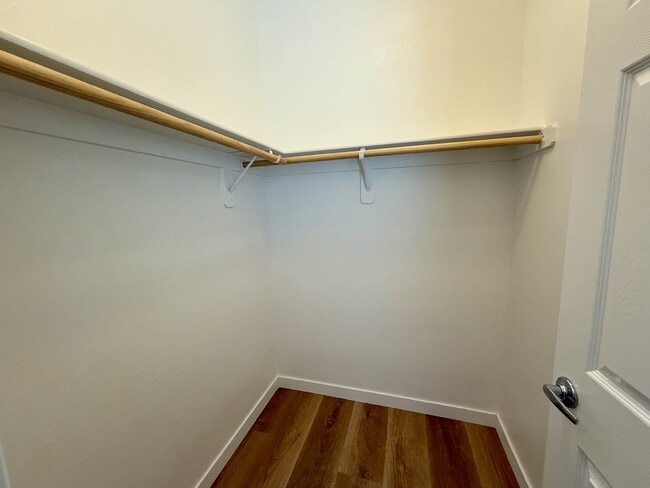 Building Photo - 4 BED, 2.5 BATH, 2 CAR-GARAGE, TWO-STORY, SINGLE FAMILY HOME FOR