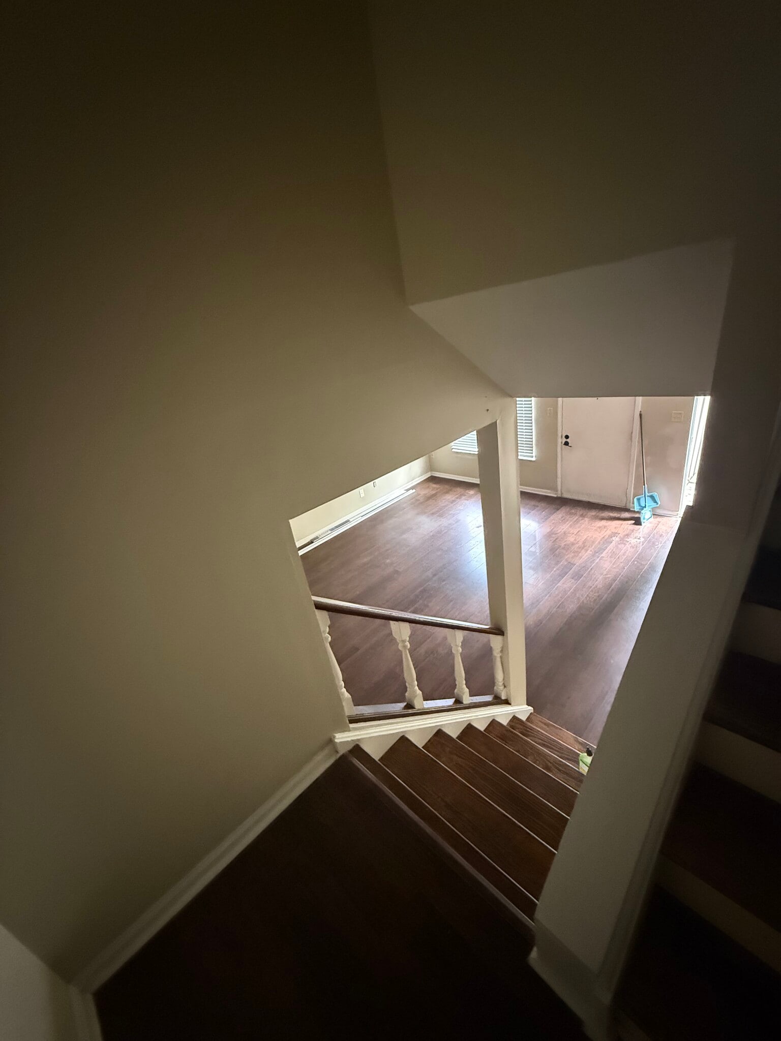 Building Photo - 8281 Sobax Dr