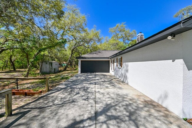 Building Photo - 17351 Maggie Ct