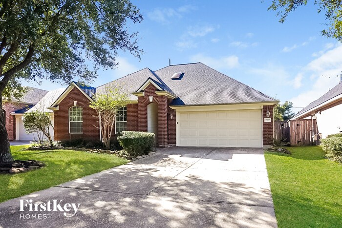 Primary Photo - 16115 Fleethaven Ln