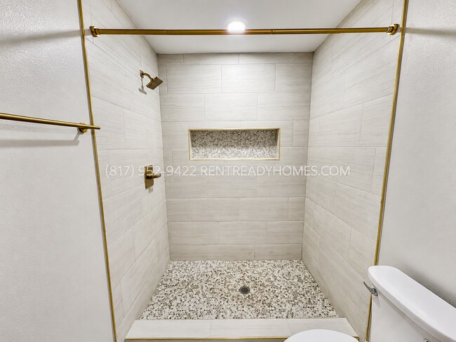 Building Photo - 4919 Dickens Rd
