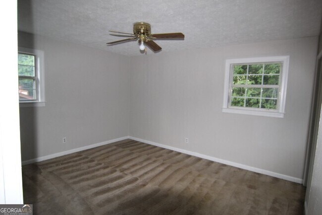 Building Photo - 3765 Manor House Dr