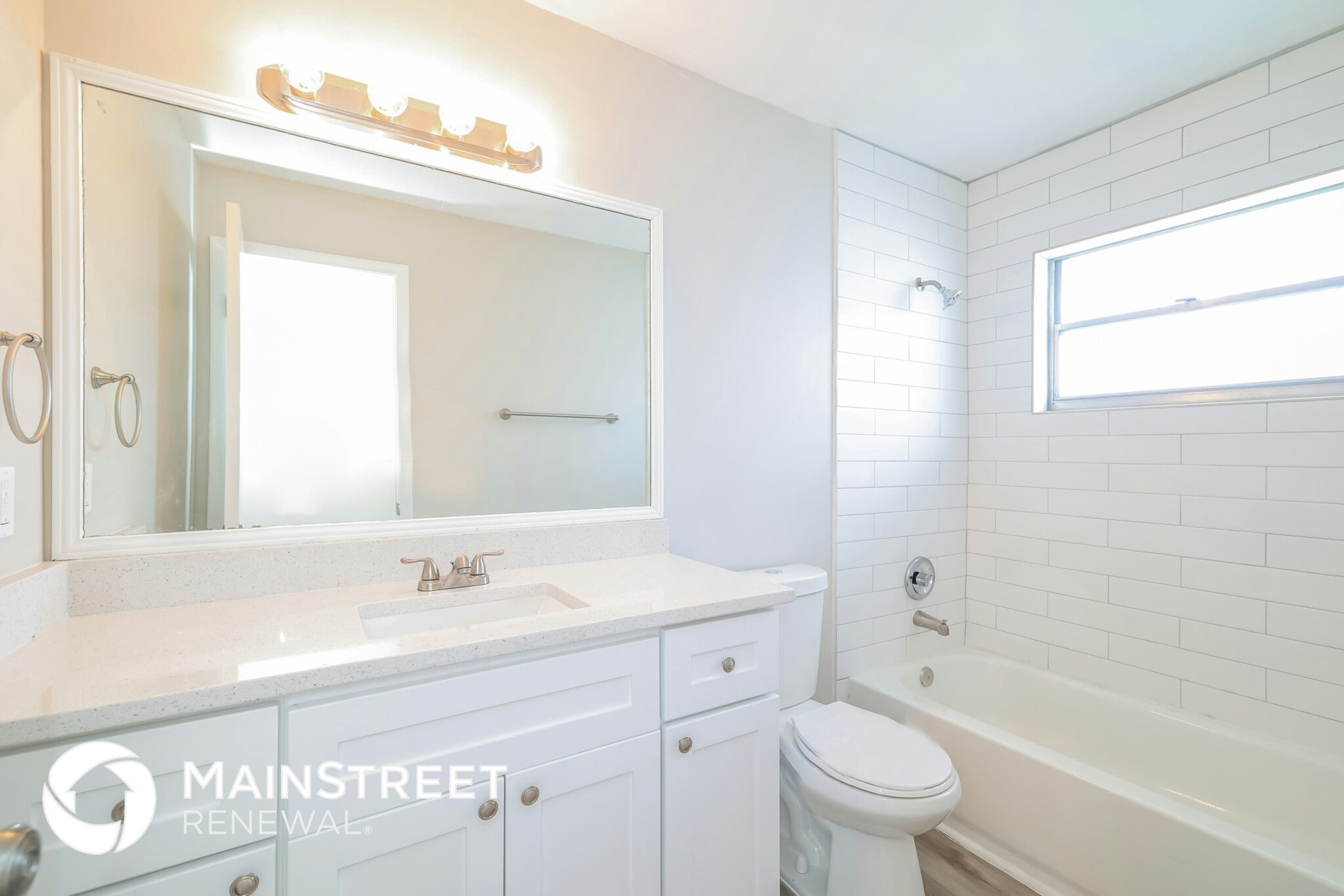 Building Photo - 8024 Nicklaus Dr