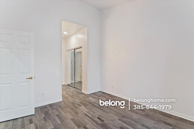 Building Photo - 3827 S Big River Wy