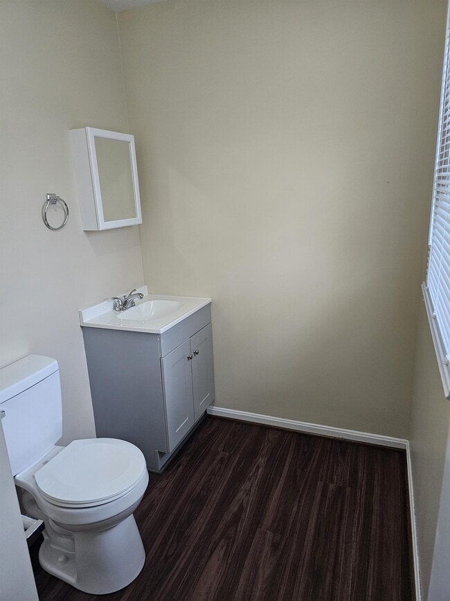 Building Photo - 100 Muse Dr