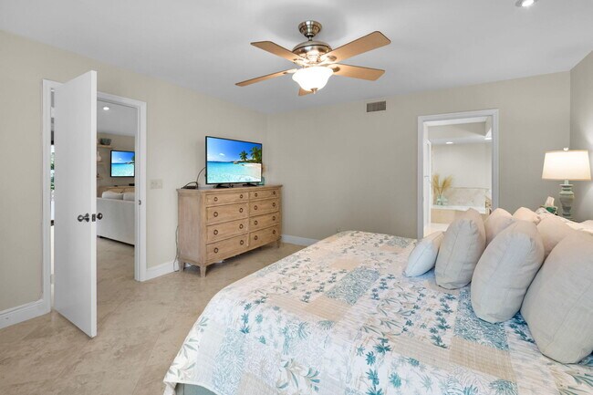 Building Photo - 15321 Strathearn Dr