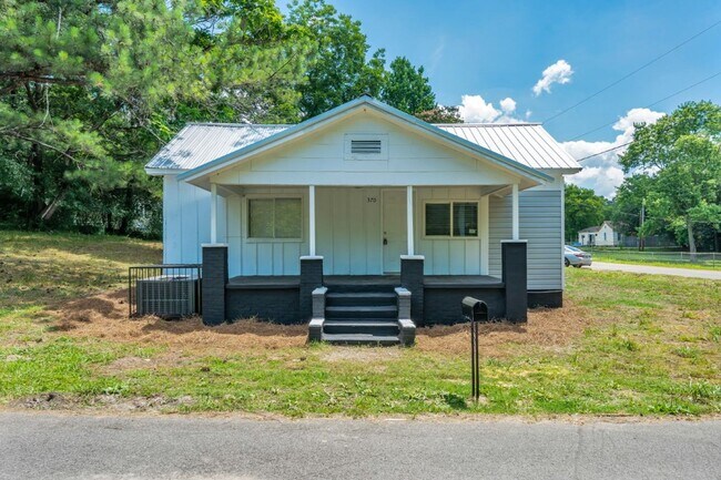 Primary Photo - Fully Renovated 2BR Home in Dora, AL — Mod...