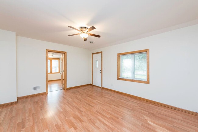 Building Photo - 10605 39th Ave