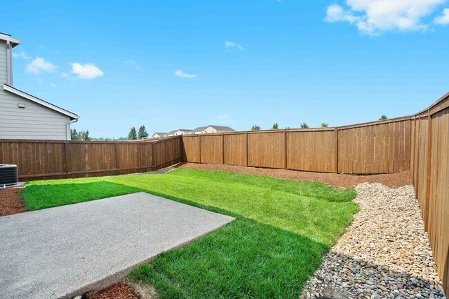 Building Photo - 9225 SW Vermillion Dr