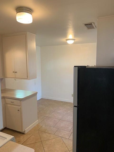 Building Photo - 1900 Fairlawn Ln