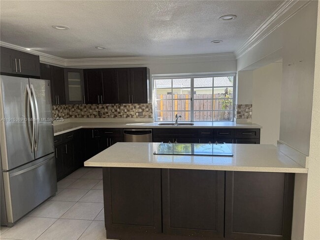 Building Photo - 10937 SW 138th Pl