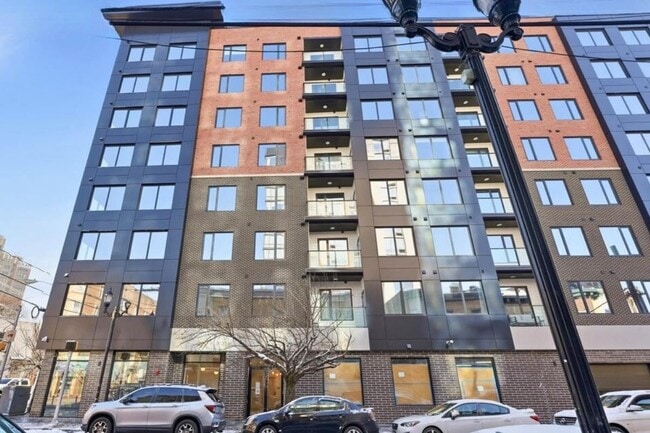 Building Photo - 35 Orchard St