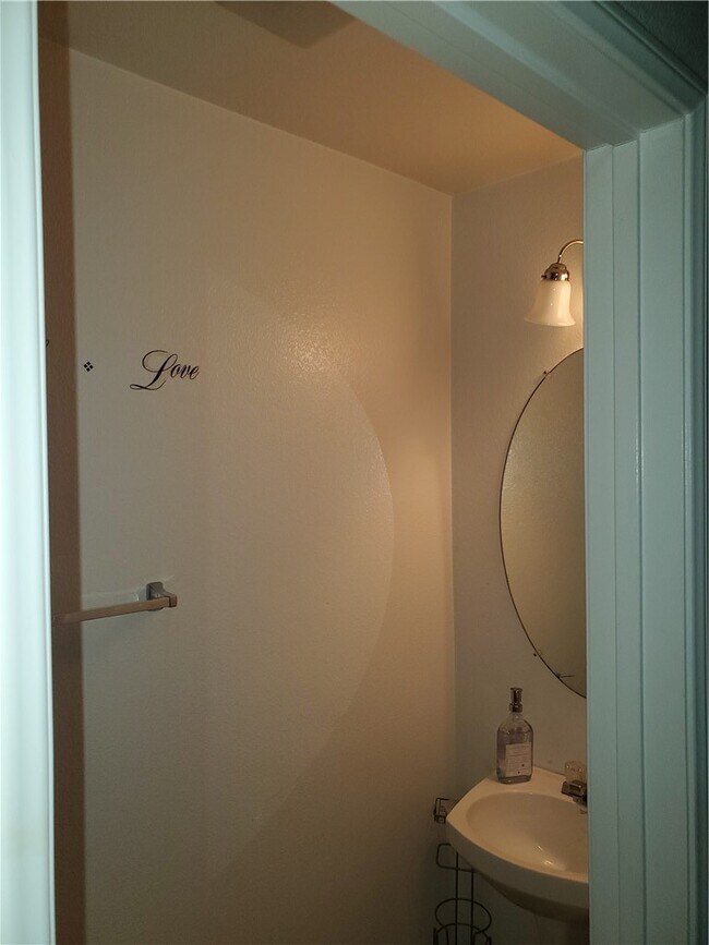 Building Photo - 42165 Calabria Dr