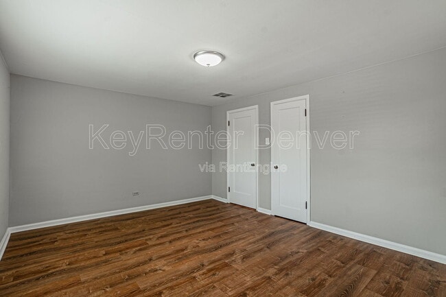 Building Photo - 201 S Meade St