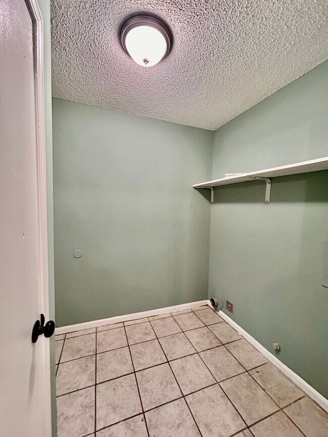 Building Photo - Newly Rehabbed Home in Raleigh - Open To Section 8