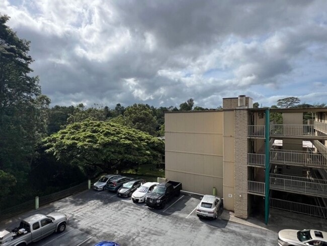 Building Photo - 95-2057 Waikalani Pl #406