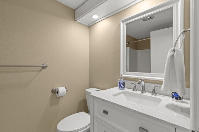 Building Photo - 36750 US Hwy 19 N