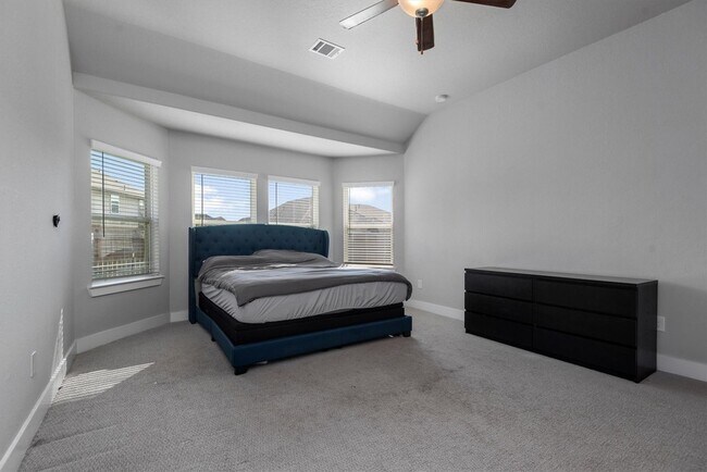 Building Photo - 17828 Hanson Ridge Dr