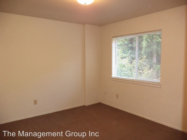 Building Photo - 2816 Falk Rd