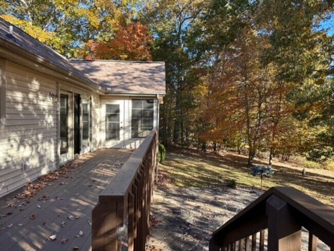 Building Photo - Golf Front Rental *Unfurnished*
