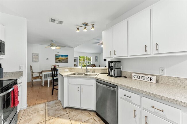 Building Photo - 8468 Grove Rd