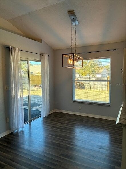 Building Photo - 5841 Dorham Pl