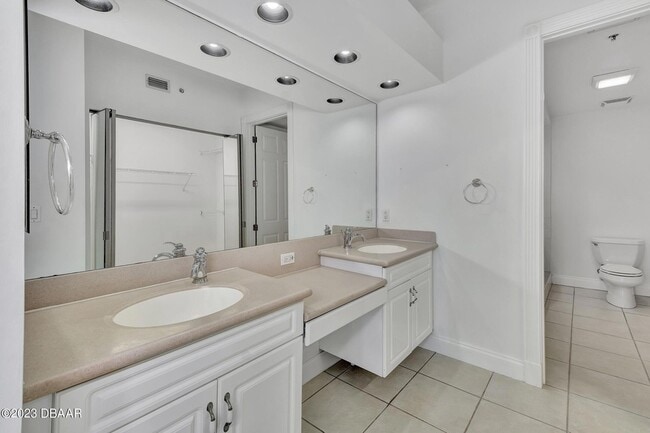 Building Photo - 4623 Rivers Edge Village Ln