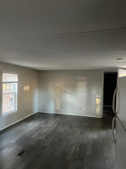 Building Photo - 4800 Waxhaw Indian Trail Rd