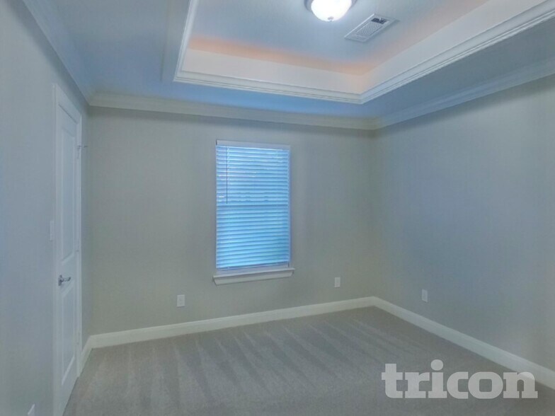 Building Photo - 21646 Punkin St