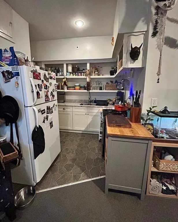 Building Photo - 1872 Commonwealth Ave