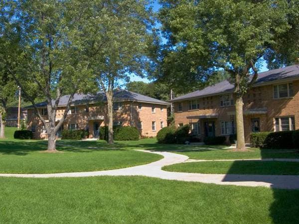 Building Photo - Greenway Apartments