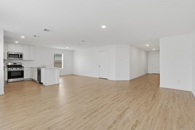 Building Photo - 21006 Longwitton Ln