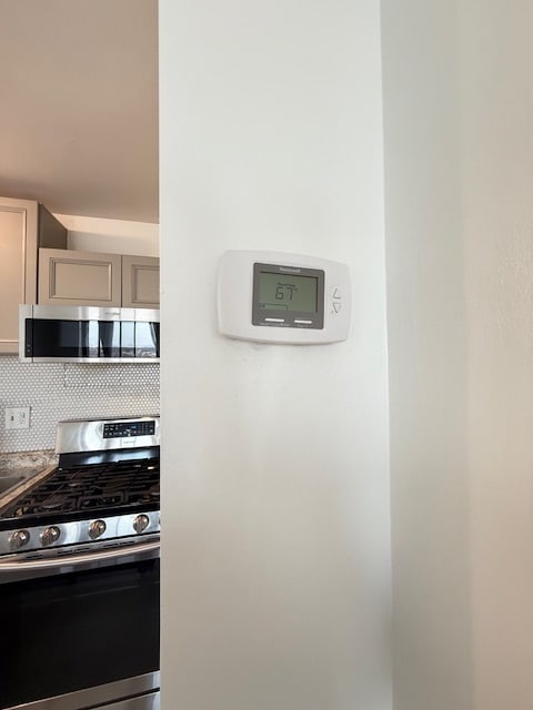 Building Photo - 2500 N Van Dorn St