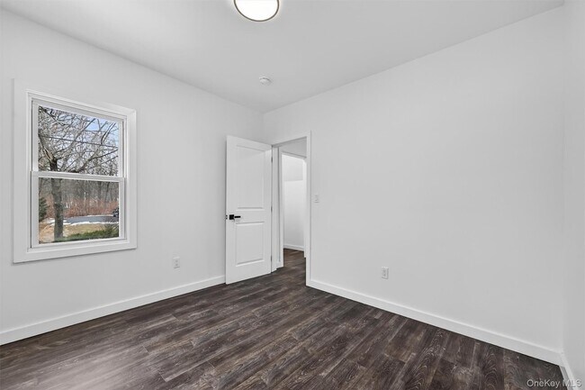 Building Photo - 60 Jeanibo Rd