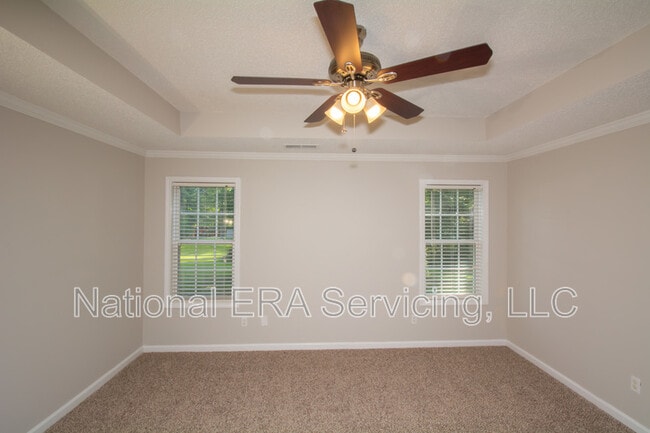 Building Photo - 105 Stoneybrook Dr