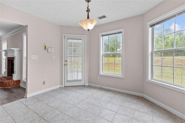 Building Photo - 3854 Wheaton Ct