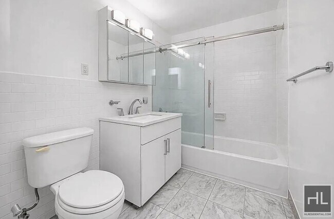 Building Photo - EAST 35 STREET