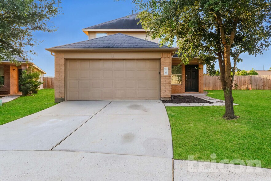 Building Photo - 21402 Palma Grove Way
