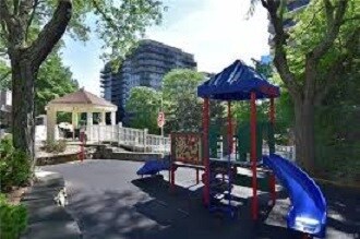 Building Photo - 20 Hillside Terrace