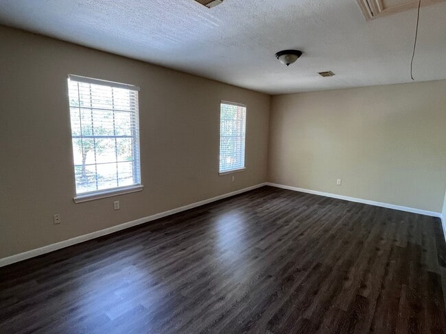 Building Photo - 12827 Fox Arrow Ln